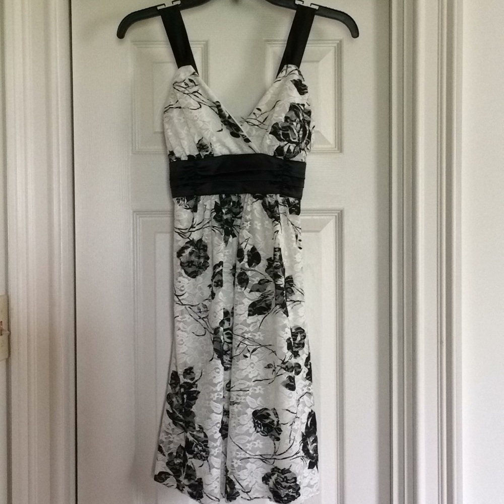 Taboo White Lace Dress